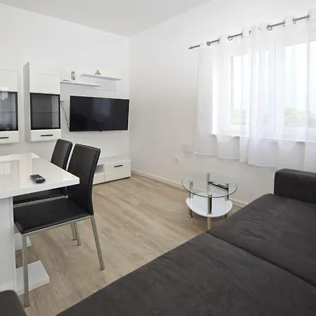 Apartman Joly *