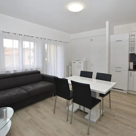 Joly Apartman Rovinjsko Selo