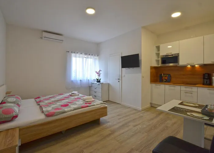Joly